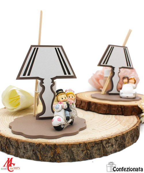 Bomboniera Coppia Sposi su Vespa - Profumatore a Forma di Lampada