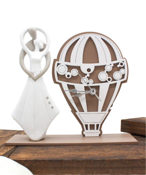 Bomboniera Matrimonio – Orologio Mongolfiera in Legno con Coppia Stilizzata