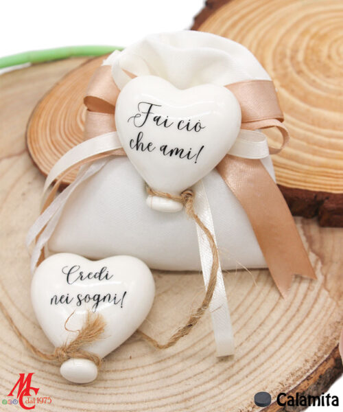 Bomboniera Magnete Cuore Bianco con Frasi “Fai ciò che ami” e “Credi nei sogni”