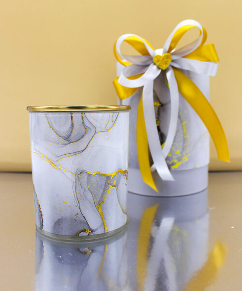 Candela in Bicchiere Effetto Marmo Grigio con Tappo Gold – Completa di Confezione