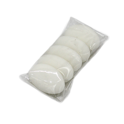 “Pratici e raffinati, i nostri confetti incelofanati sono la soluzione ideale per ogni occasione: verranno inseriti con cura nel portaconfetti o sacchettino scelto.