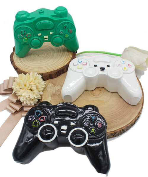 Bomboniera Salvadanaio Joystick in Resina – 3 Colori Assortiti 16×5×h11 cm