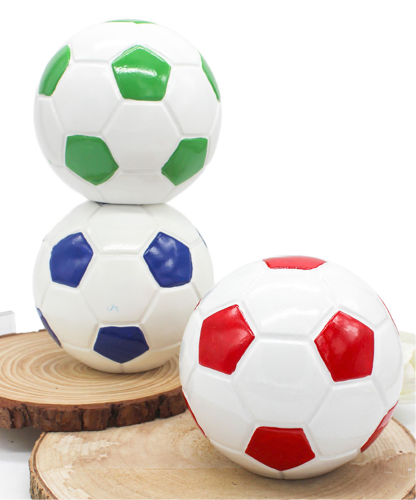 Bomboniera Salvadanaio Pallone Calcio in Resina - 3 Colori Assortiti - 11,5x11 cm