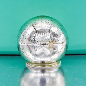 Sfera Natalizia in Vetro con Luci d.10×h.9 cm – MC Bomboniere