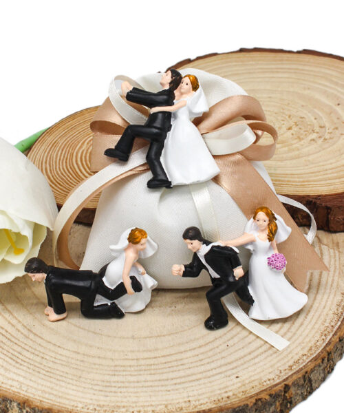 Bomboniera Magnete Sposi Simpatici – 6 cm – Modelli Assortiti