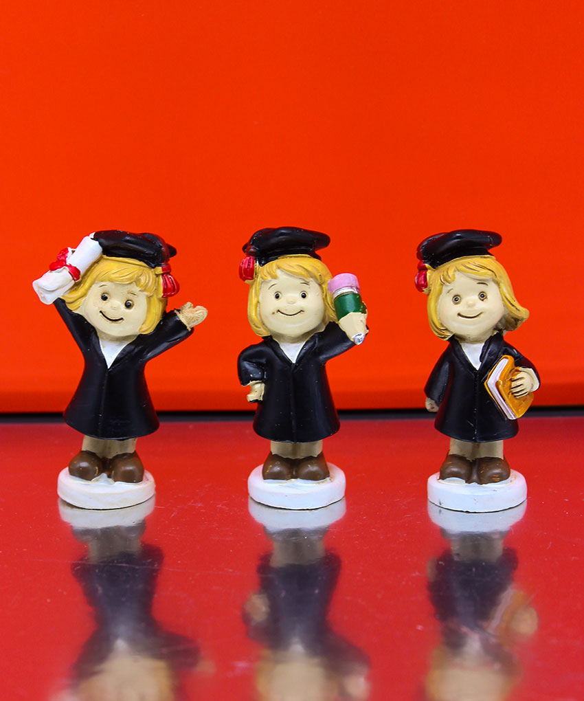 Bomboniera Laureata Statuina h 6,5 cm