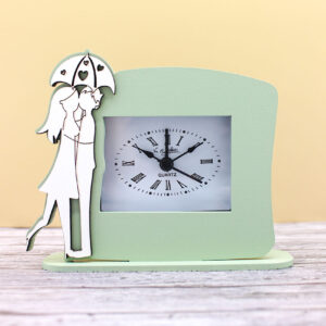 Bomboniera Orologio Coppia sotto Ombrello Verde Salvia 12×10 cm