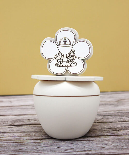 CR6084-S – Bomboniera Candela con Contenitore e Tappo Calice Prima Comunione colore Sabbia – 7 × 9 cm