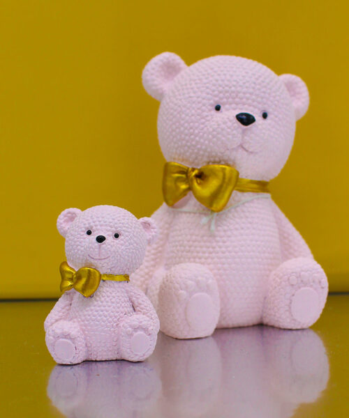 Bomboniera Statuina Orso Puntellato Rosa con Fiocco Oro – 2 Misure Disponibili