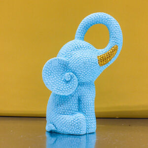 Bomboniera Statuina Elefantino Puntellato Celeste con Zanne Oro