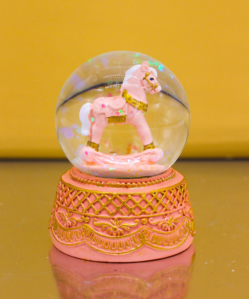 Bomboniera Palla di Neve Snowglobe con Cavalluccio Rosa e Oro