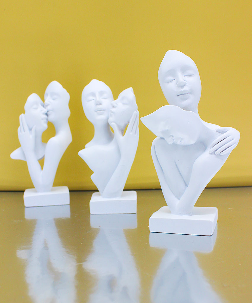 Bomboniera Sposi Statuina Bianca – 3 Modelli Assortiti