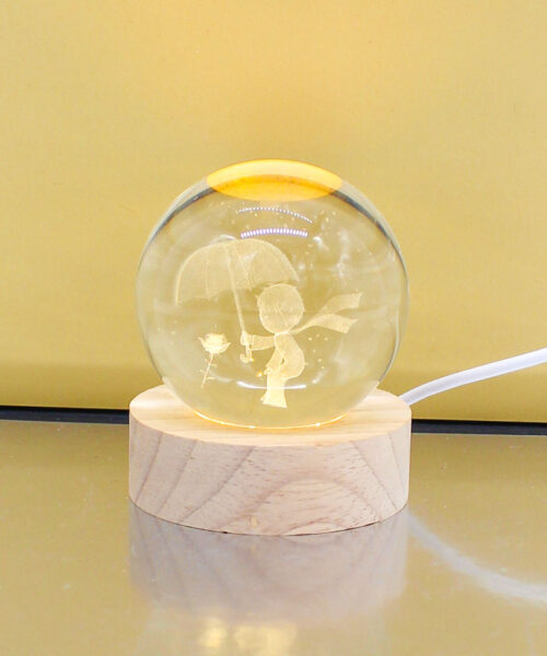 Bomboniera Lampada Sfera Piccolo Principe in Vetro con Luce LED e Base in Legno