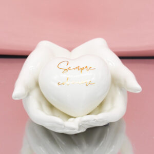 Bomboniera Mani in Porcellana con Cuore e Frase – 2 Modelli Assortiti