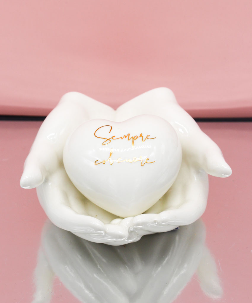 Bomboniera Mani in Porcellana con Cuore e Frase – 2 Modelli Assortiti